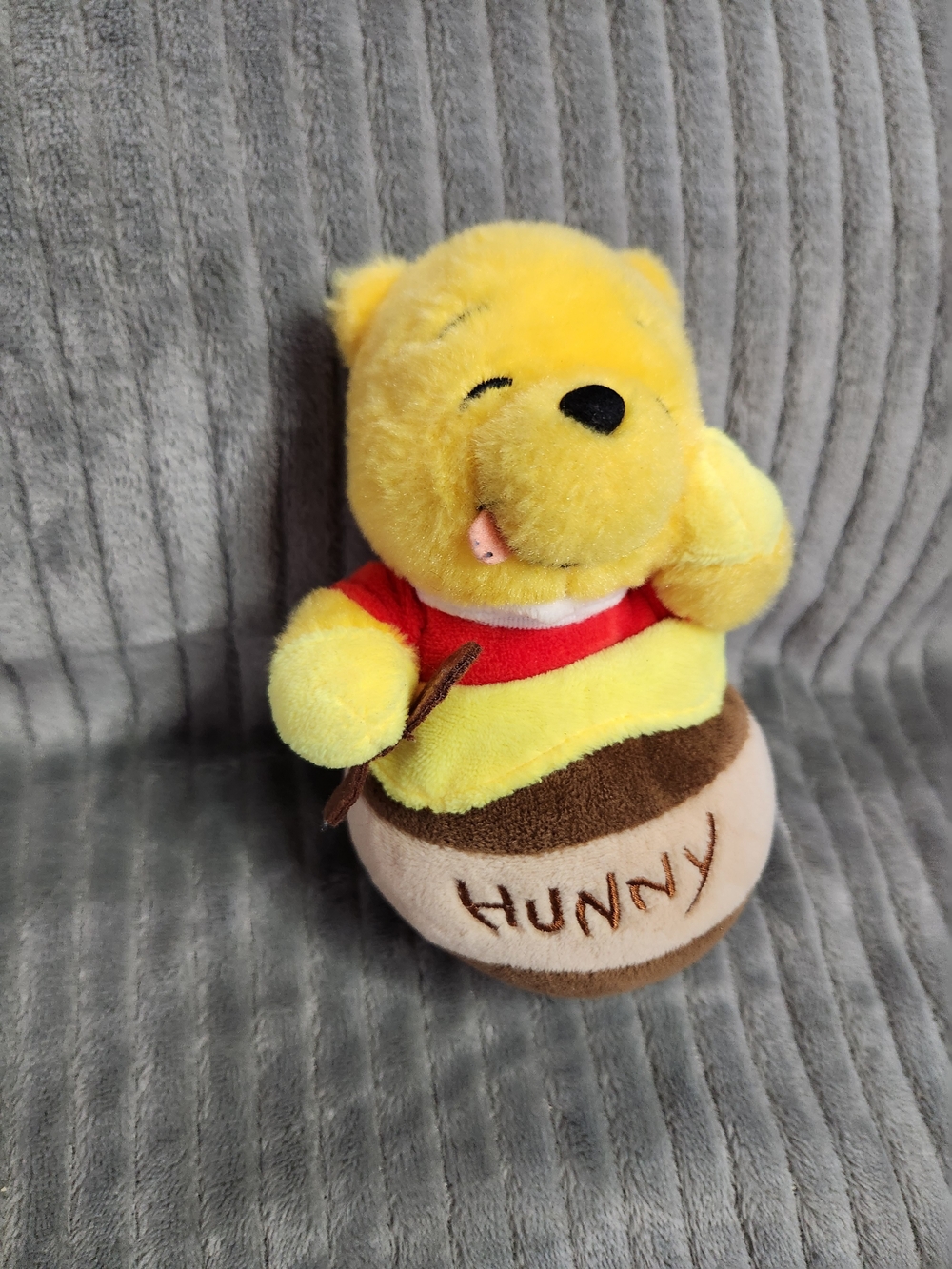Tokyo Disney Resort Winnie the Pooh Honey Hunny Pot Plush Keychain Bag Charm - Picture 12 of 13